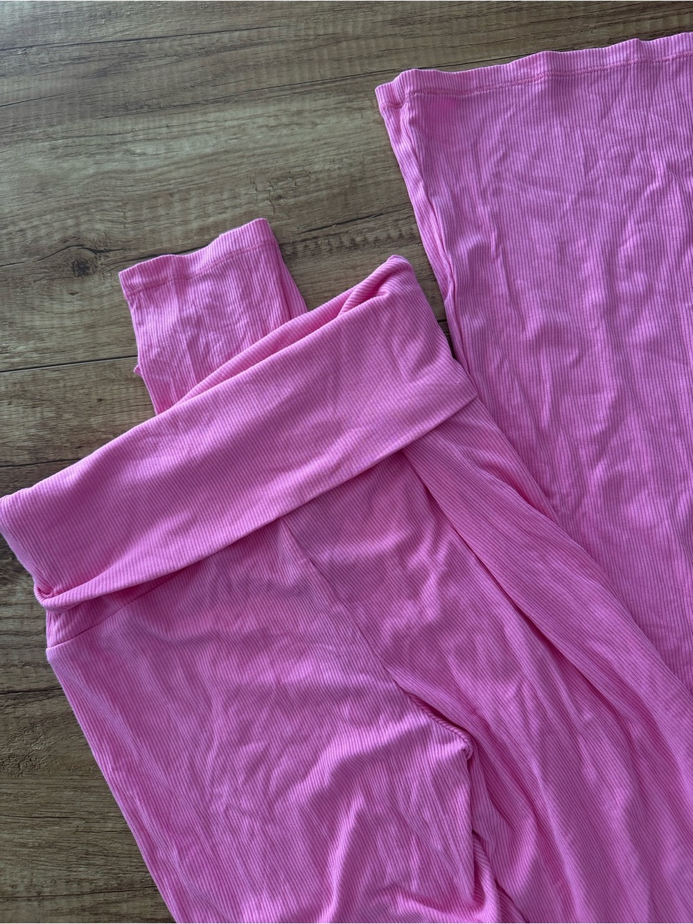 Skims Brand New (NWT) Soft Lounge Bubblegum Foldover Pants - *RARE* - Picture 3 of 6